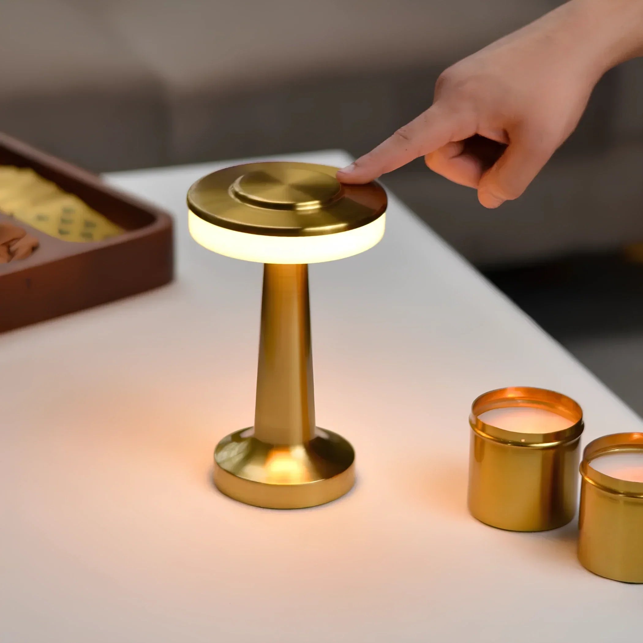 Lampe de table sans fil au style rétro - LumiBar