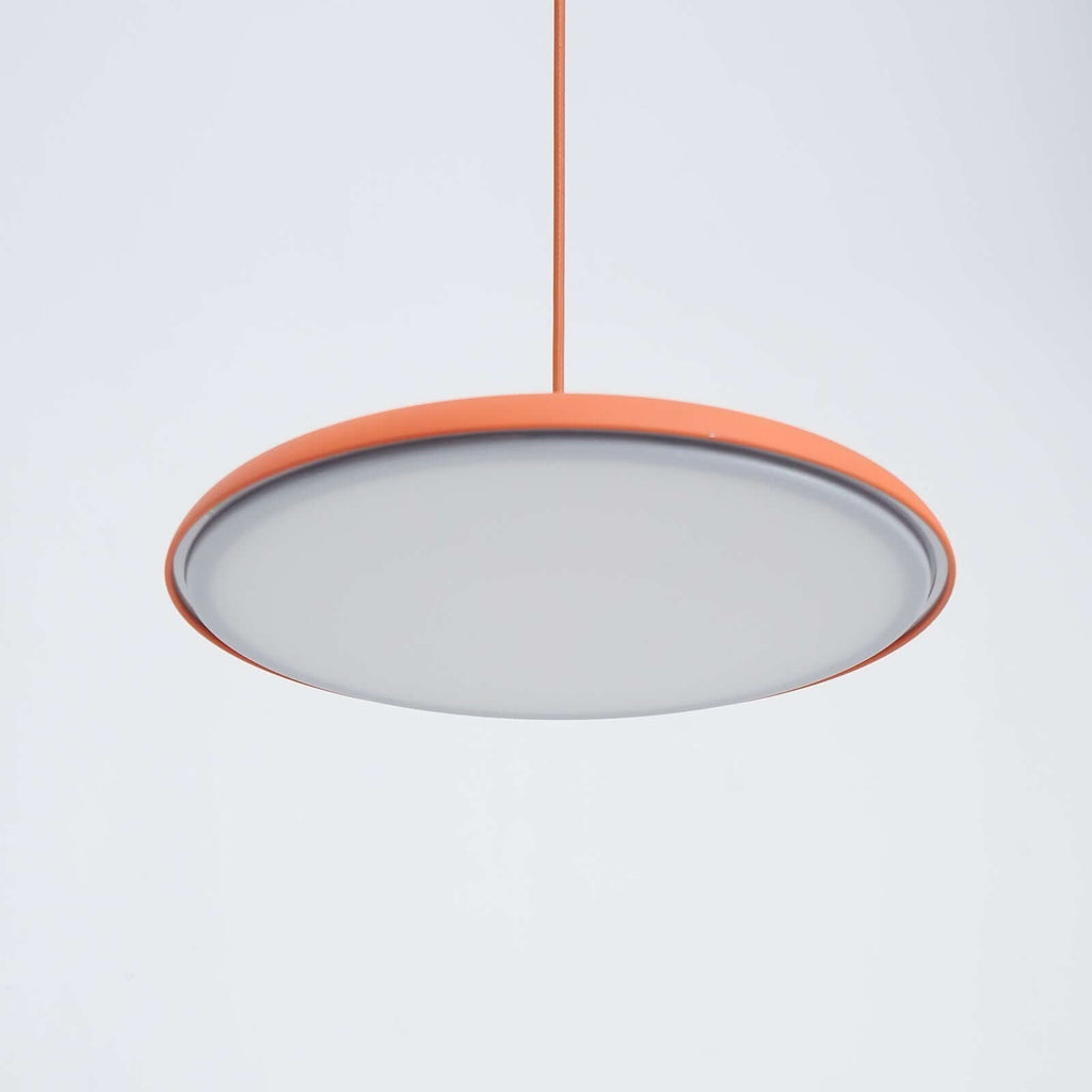 Suspension au Design Simple pour Intérieurs Modernes