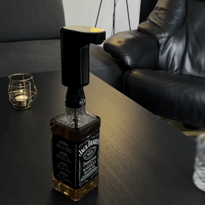 Distributeur de Boissons Numérique à Écran Tactile VinoPulse