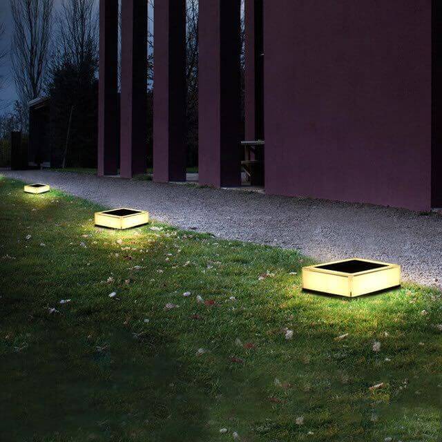 Lampe Solaire LED Moderne pour Extérieur - Durable