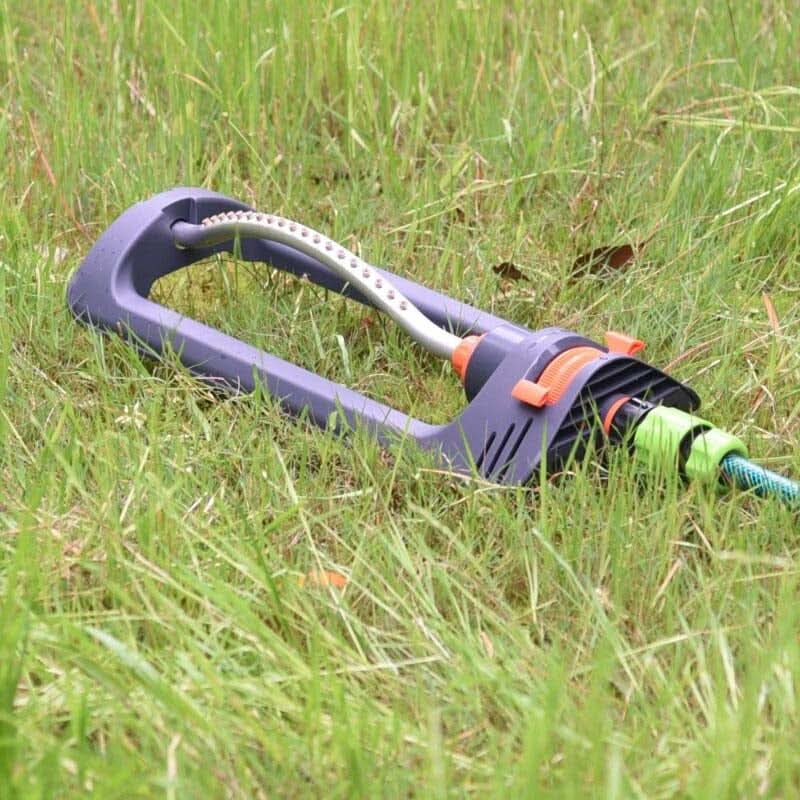 Arroseur oscillant avec jet réglable