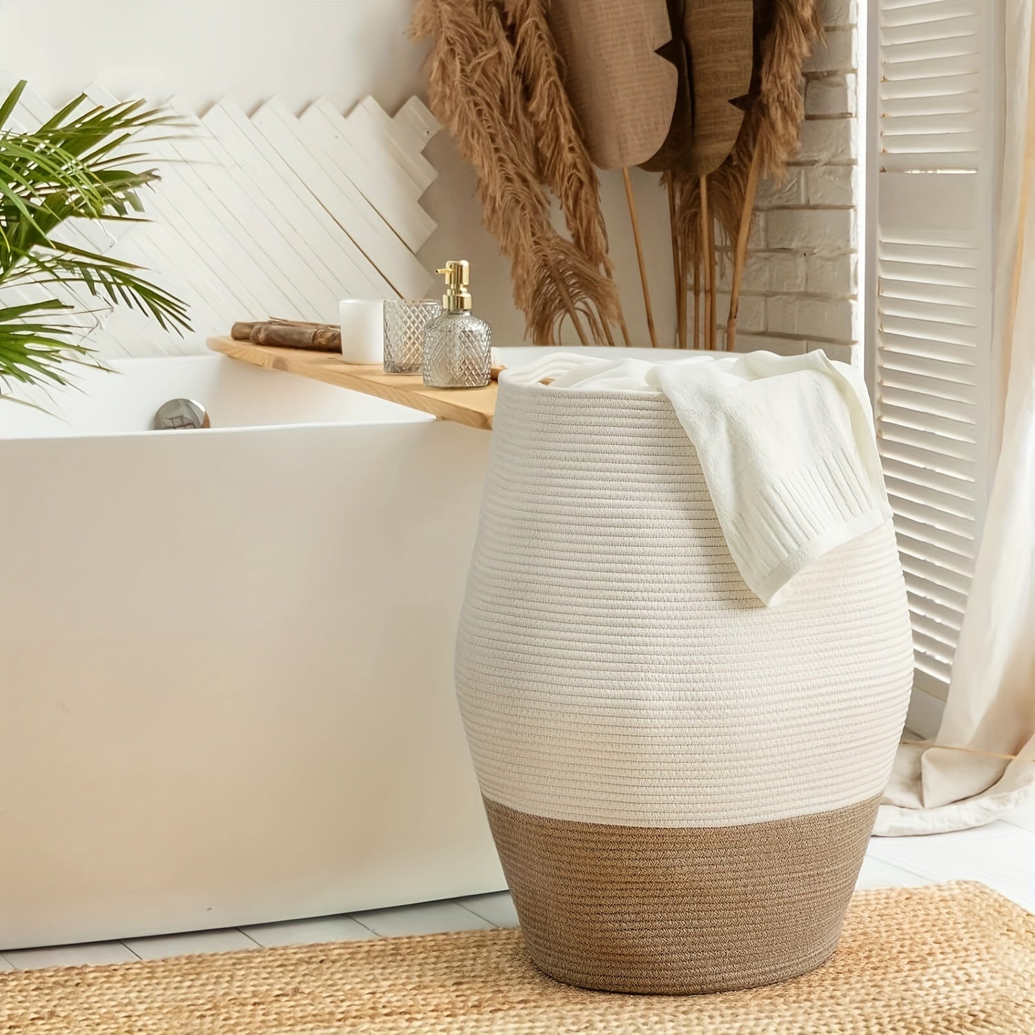Grand Panier à Linge Tissé en Osier – Pratique et Élégant pour Toute Salle de Lavage