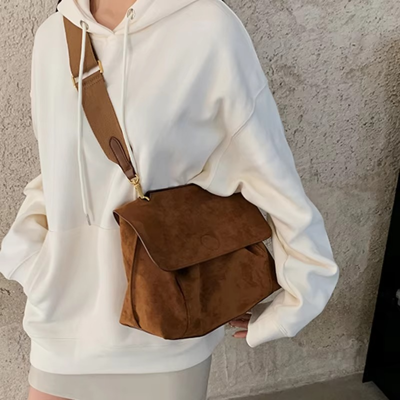 Sac à main en daim pour femme, style crossbody, pour l'automne-hiver