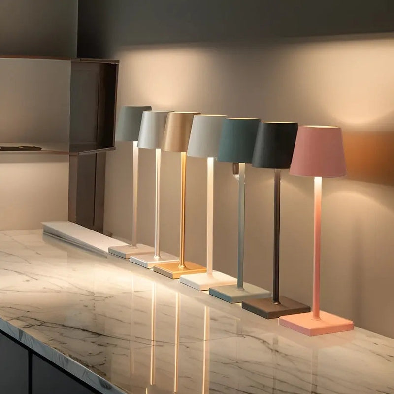 Lampe de table rechargeable sans fil - LED élégante pour intérieur et extérieur