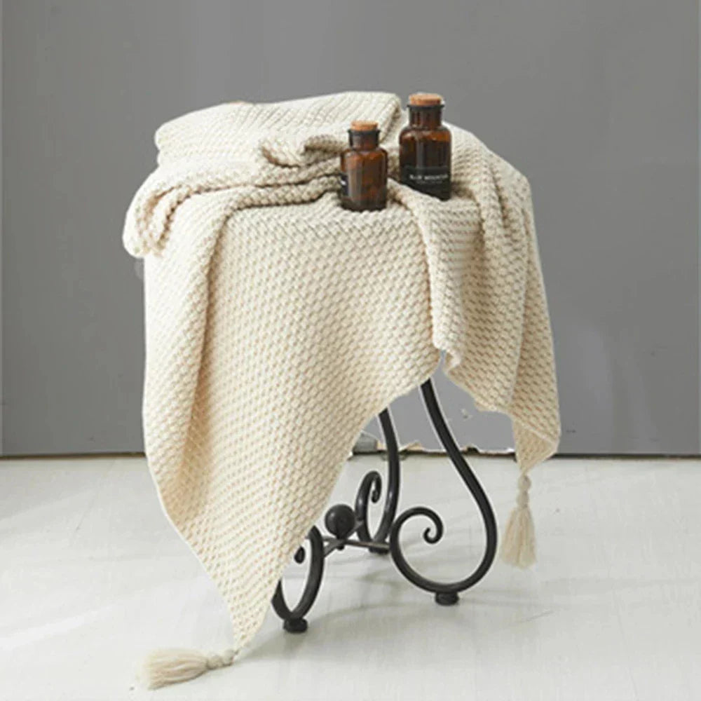 Couverture en laine tricotée avec franges - NordicCozy