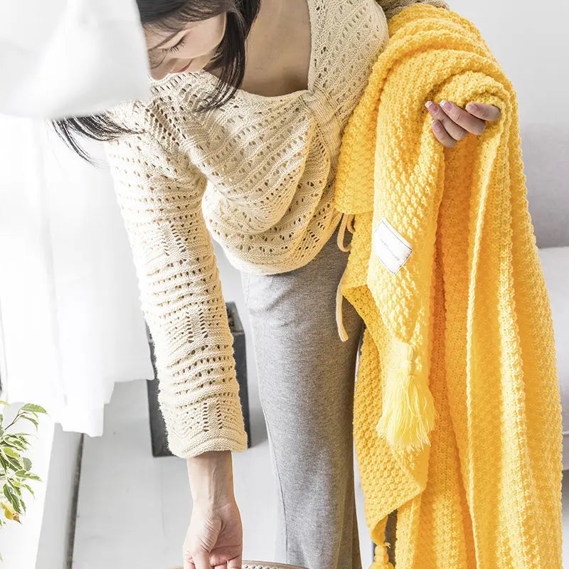 Couverture en laine tricotée avec franges - NordicCozy