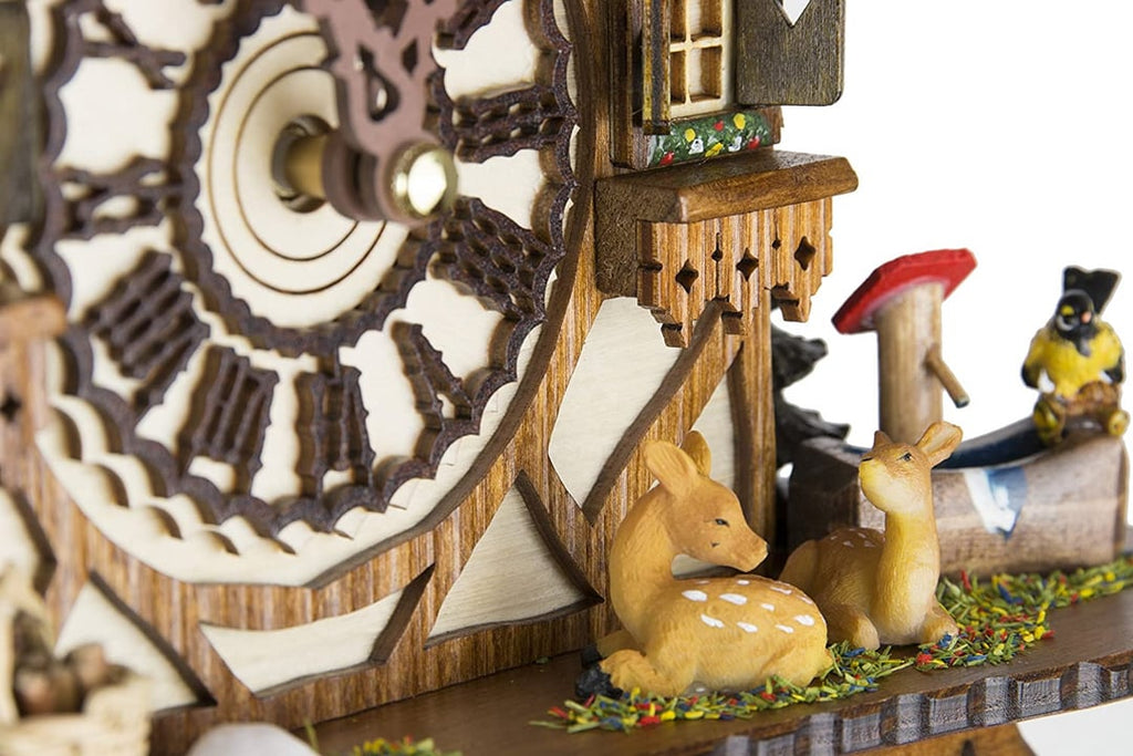 Horloge à coucou traditionnelle | Fabriquée à la main en bois de la Forêt-Noire | Design chalet avec musique et figurines