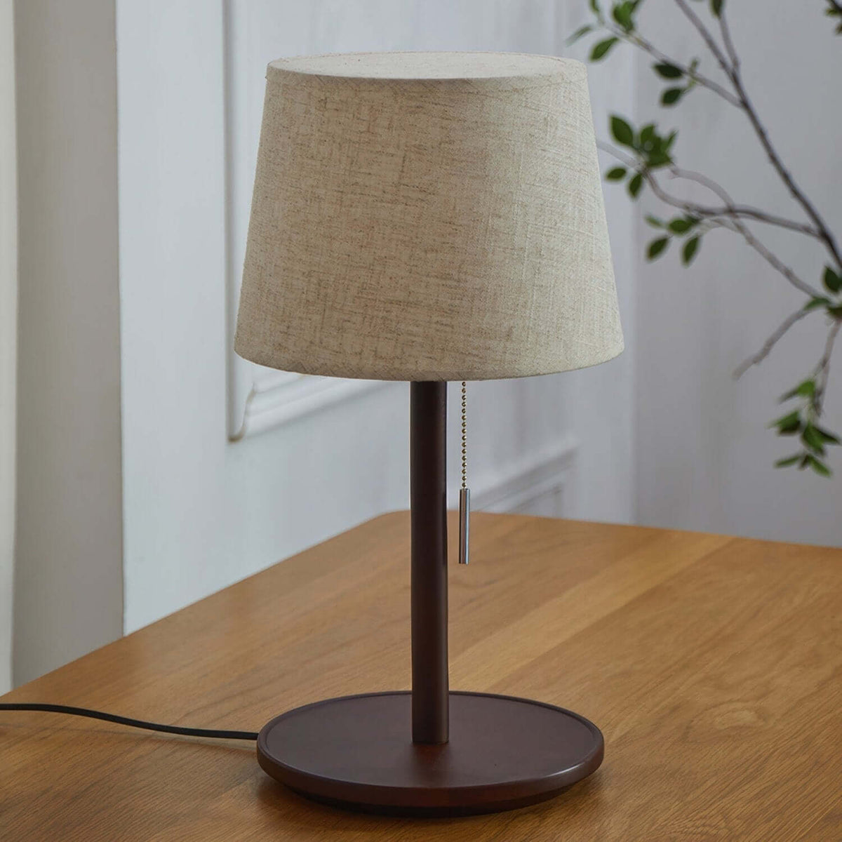 Lampe de Table en Noyer Nordique avec Abat-jour en Tissu