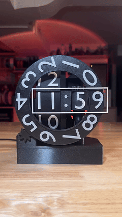 Chronax™ | Montre Numechron Triaxiale