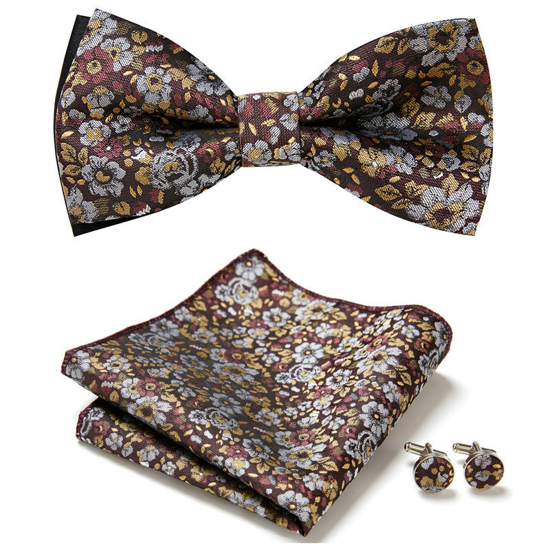 Ensemble de trois pièces avec des nœuds papillon élégants