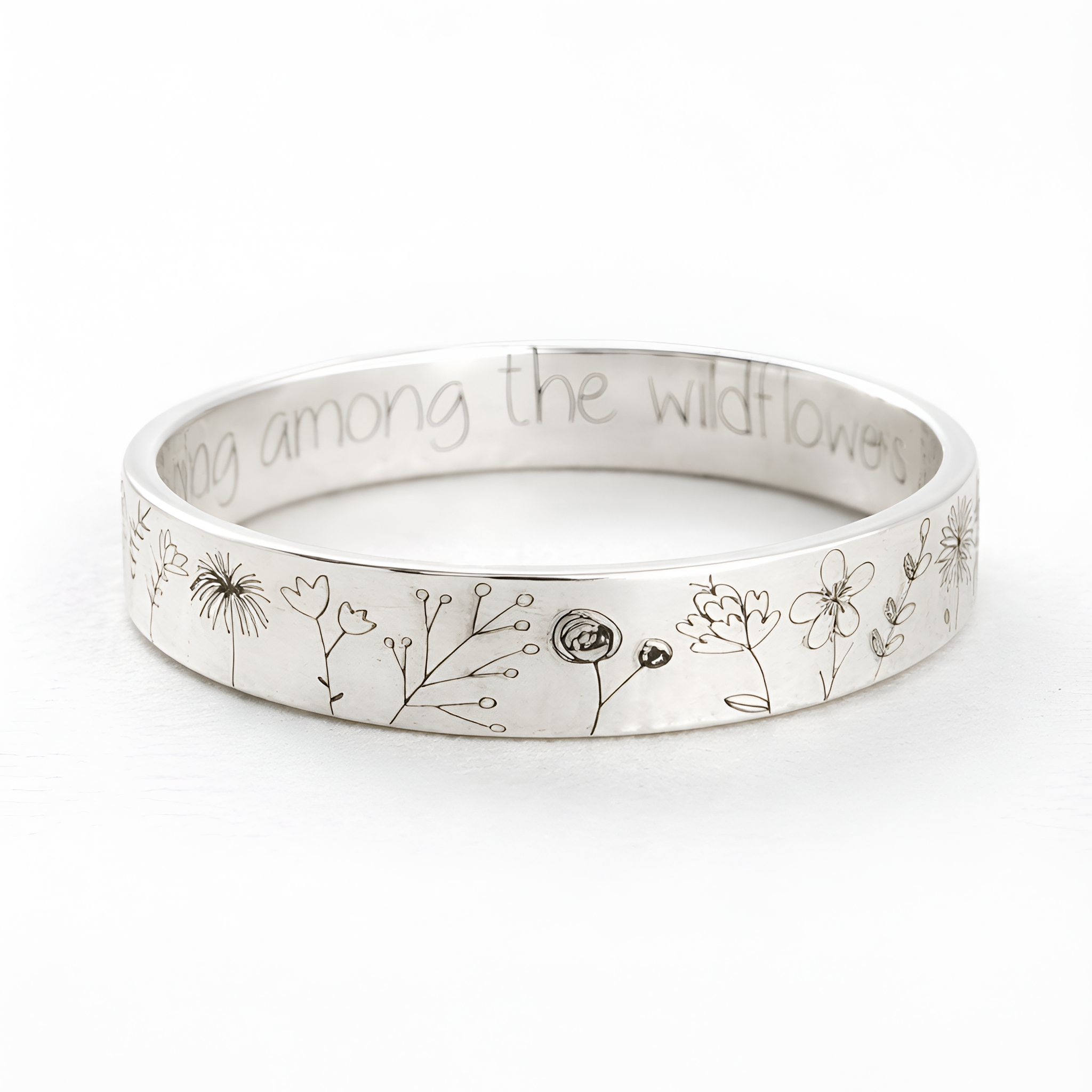 Lenora - Bague florale gravée