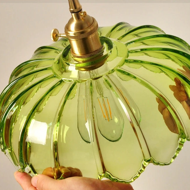 Lumière en verre qui émerveille par ses détails !