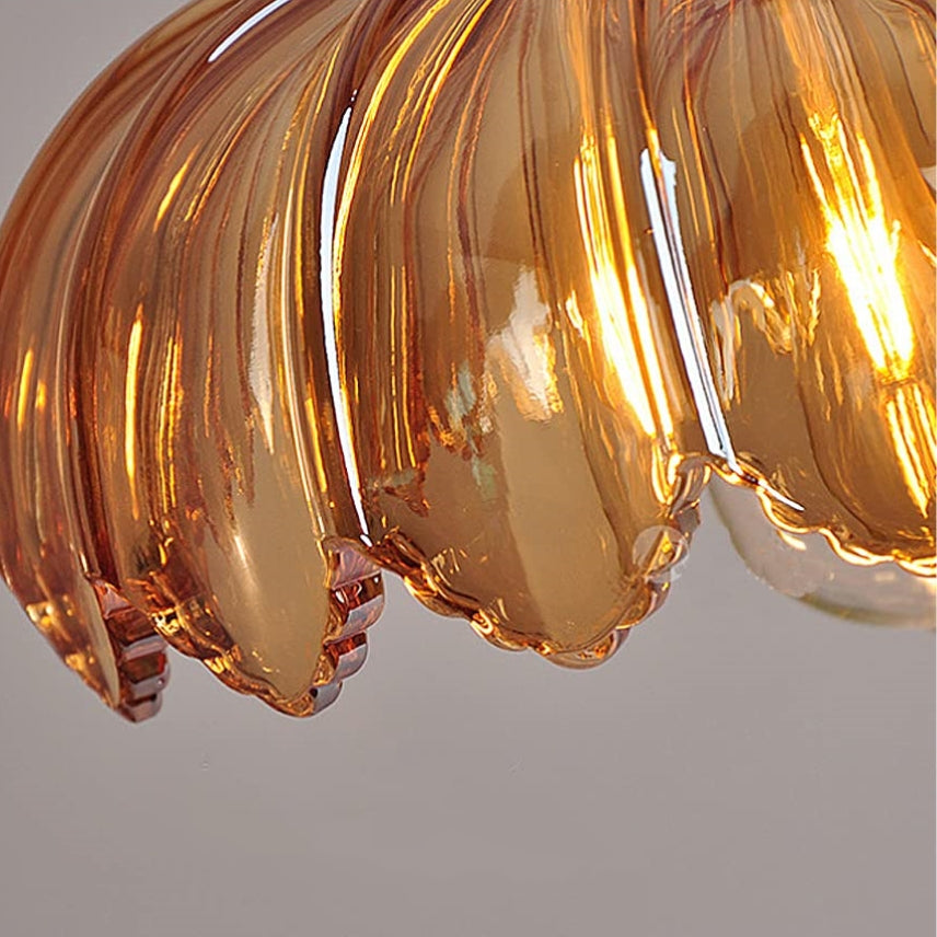 Lumière en verre qui émerveille par ses détails !