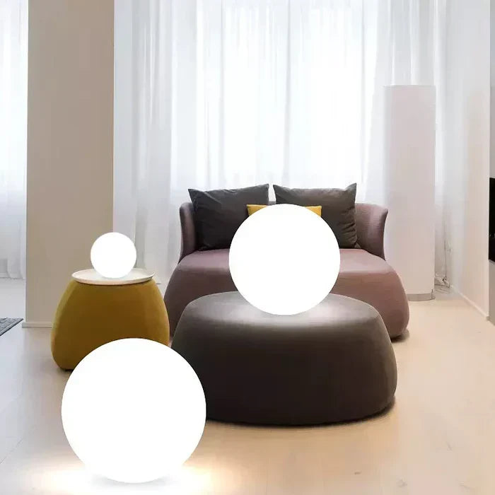 Éclairage de Jardin Sphérique Enchanteur GlowSphere