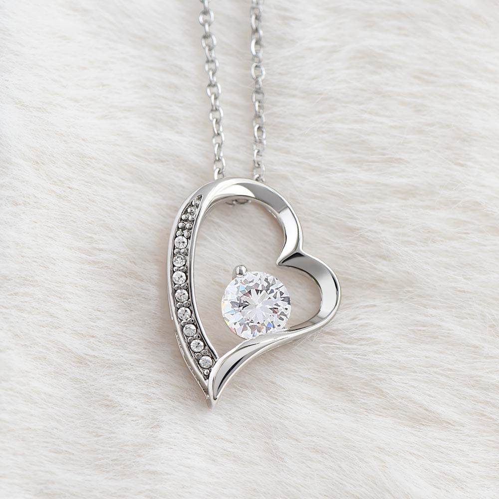 Collier en Forme de Cœur TimelessLove | Design Magnifique & Élégance