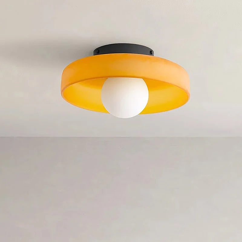 Design Intemporel pour l'Entrée et le Balcon