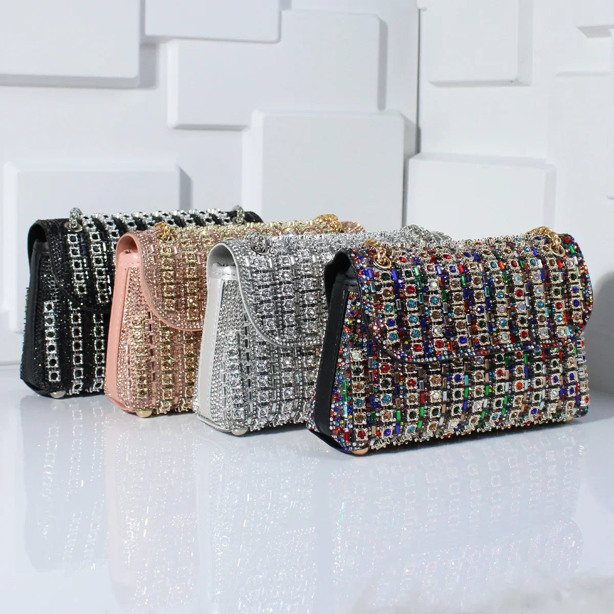 50% DE RÉDUCTION TEMPORAIRE | DazzleClutch™ | Pochette de soirée ornée de strass pour femmes