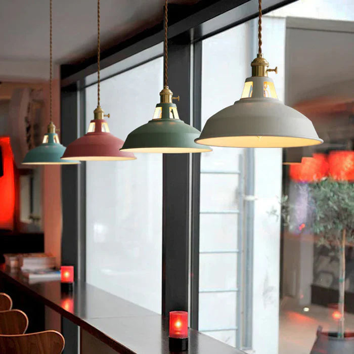Lampe Suspendue Rétro Industrielle - IronGlow