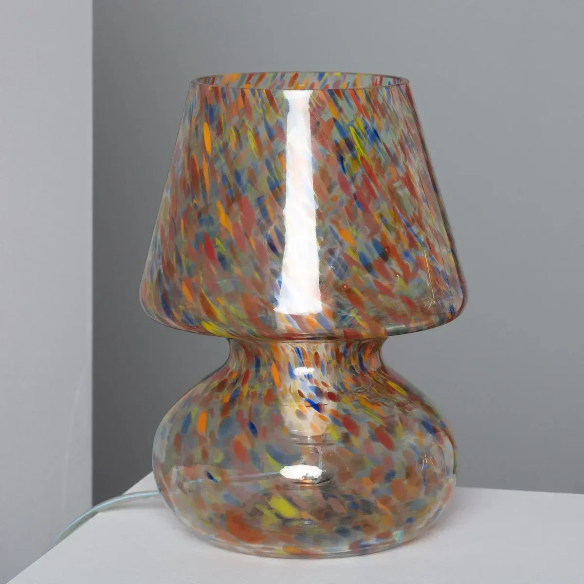 Lampe en verre multicolore pour un éclairage élégant et atmosphérique