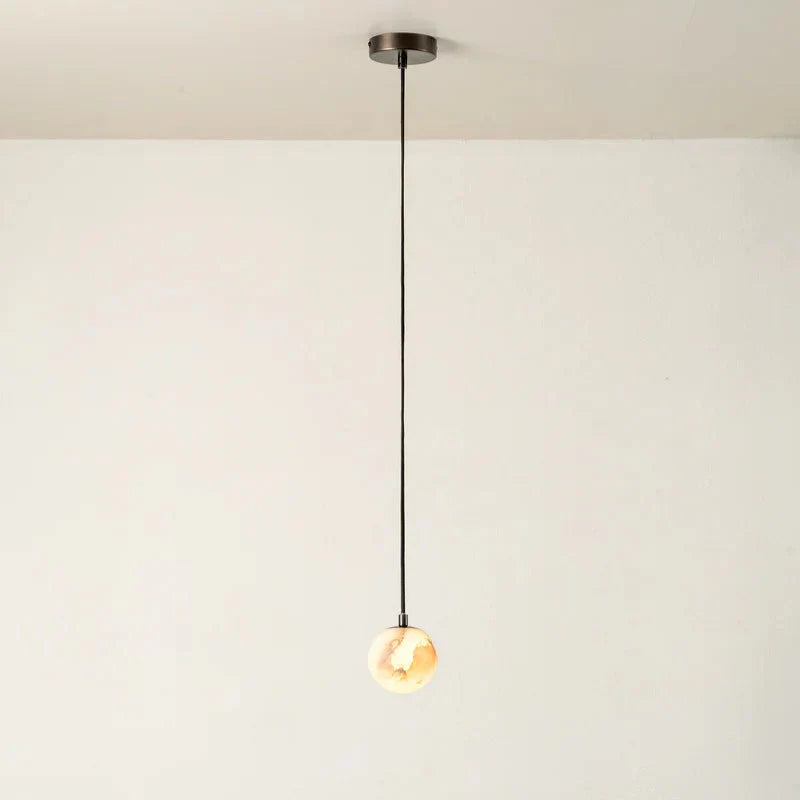 Suspension en verre d'albâtre et bronze