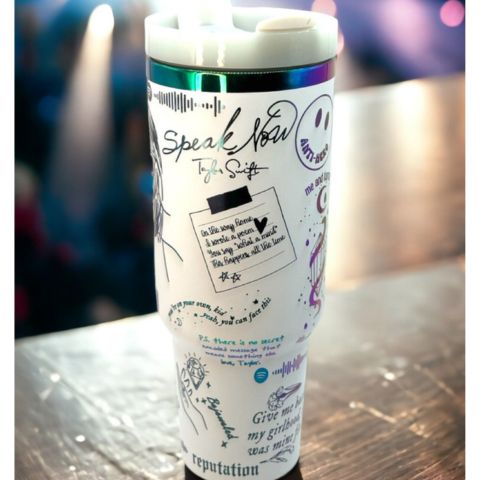 Gobelet en acier inoxydable en édition limitée Taylor Swift
