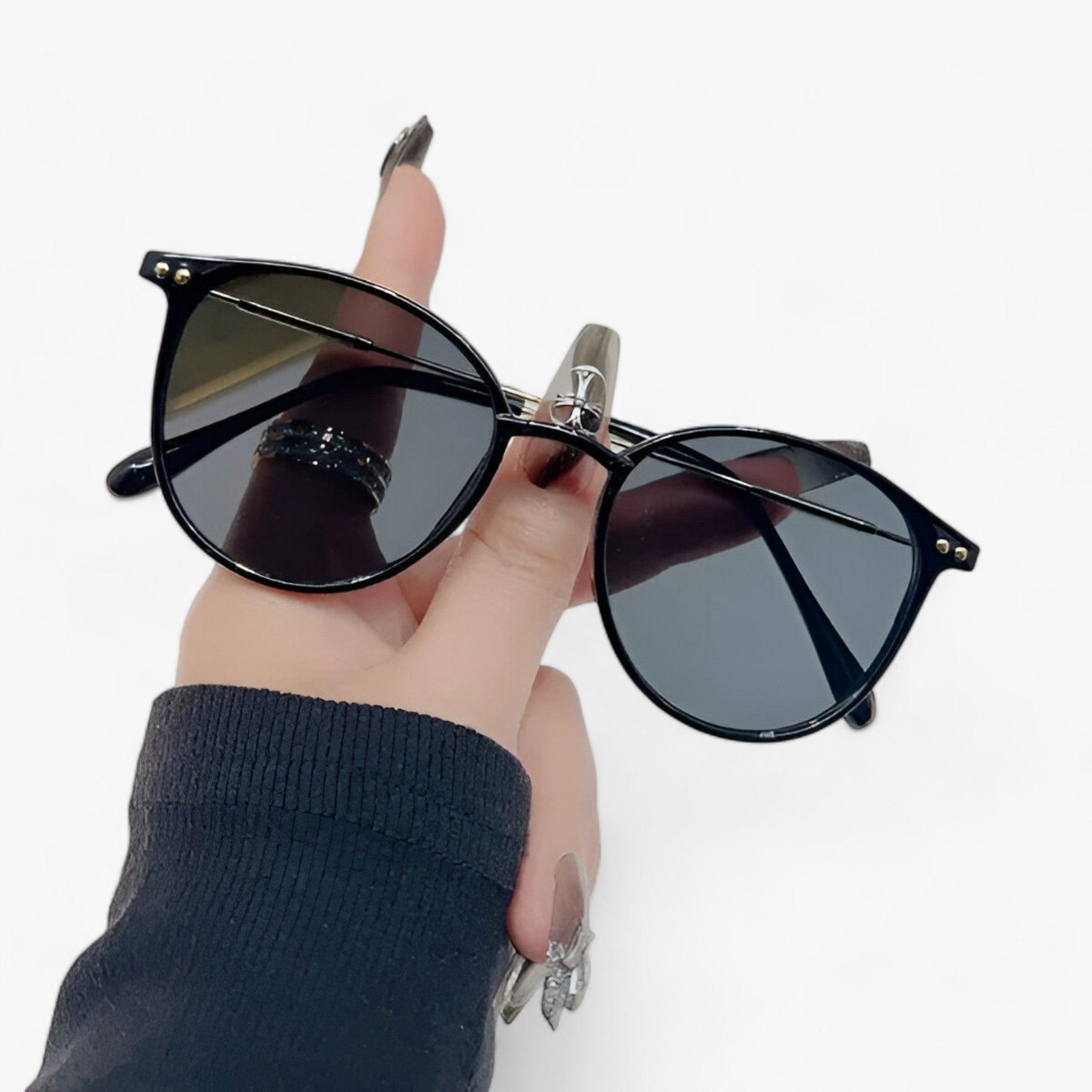 Lunettes de soleil pour femmes luxueuses avec une monture ronde – Liora