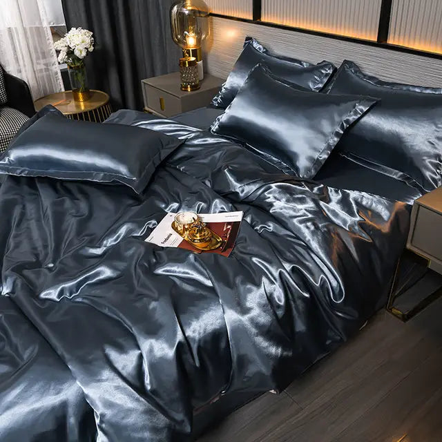 Housse de Couette Satin Uni de Luxe - SilkSerenity