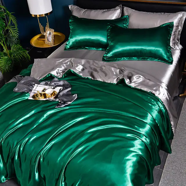 Housse de Couette Satin Uni de Luxe - SilkSerenity