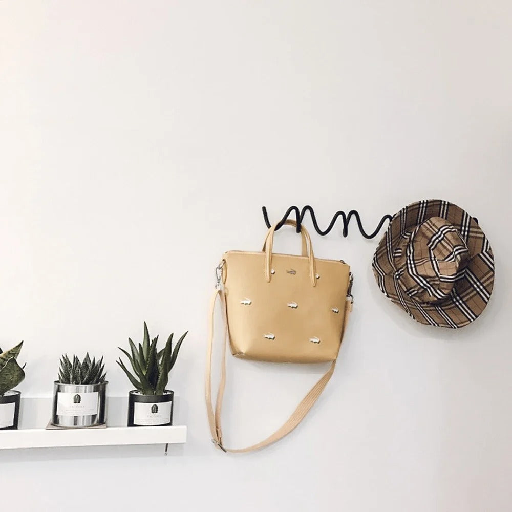 Portemanteau Moderne Ondulé pour le Mur – Portemanteau Mural Élégant avec Plusieurs Crochets