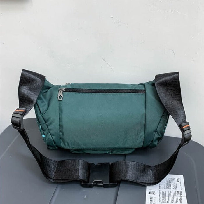 Sac à taille et bandoulière pour hommes résistant à l'eau – Sac de voyage et de plein air multi-usage