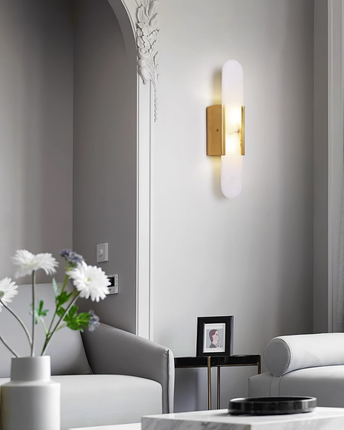 Applique Murale Élégante en Albâtre Allongée – Éclairage Chic Moderne