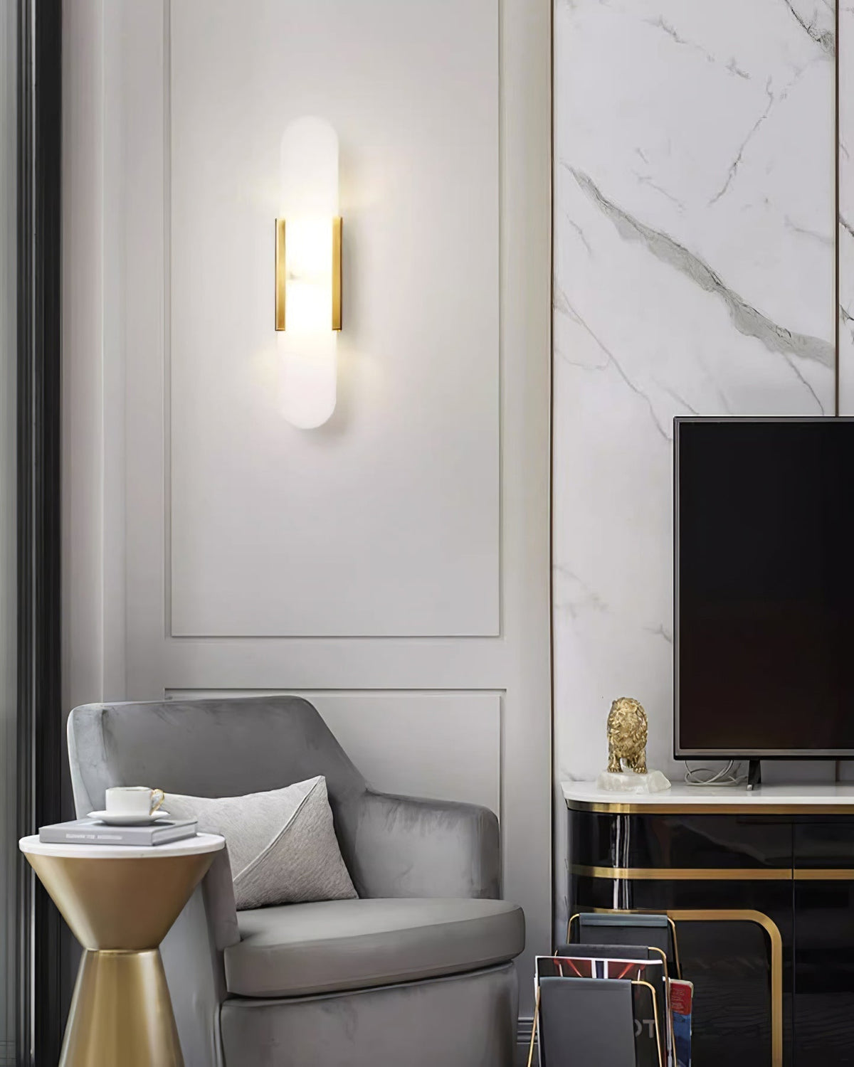 Applique Murale Élégante en Albâtre Allongée – Éclairage Chic Moderne