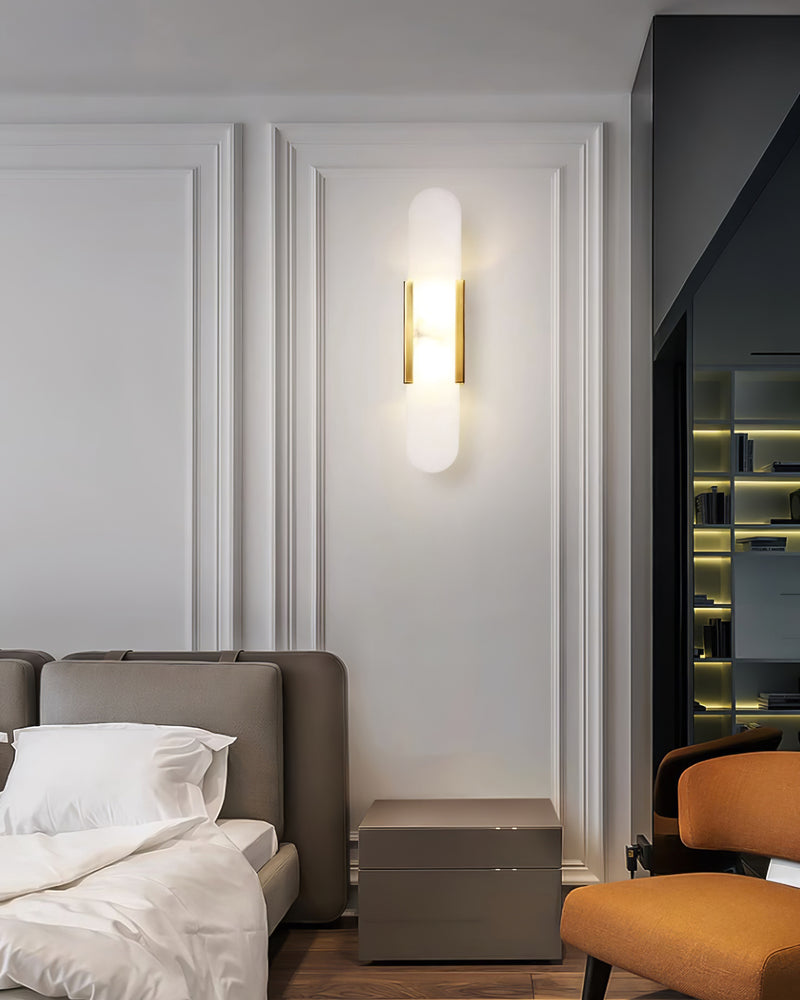 Applique Murale Élégante en Albâtre Allongée – Éclairage Chic Moderne