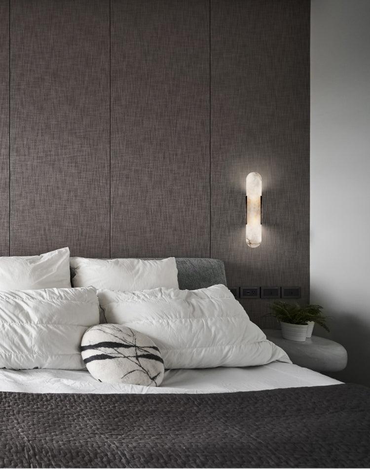 Applique Murale Élégante en Albâtre Allongée – Éclairage Chic Moderne