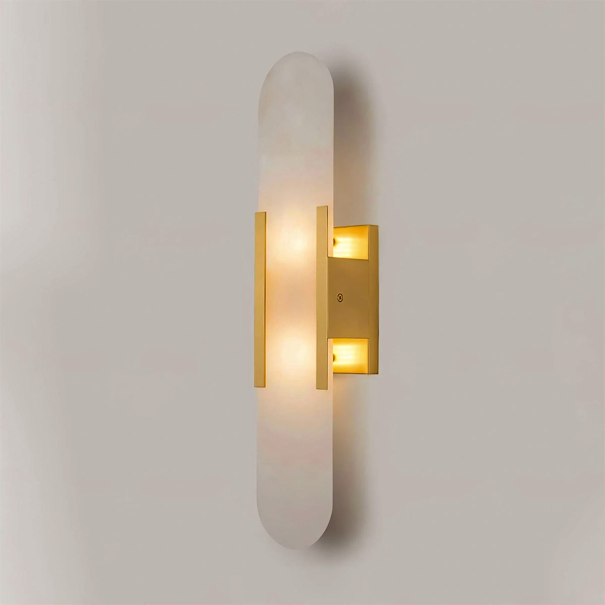 Applique Murale Élégante en Albâtre Allongée – Éclairage Chic Moderne