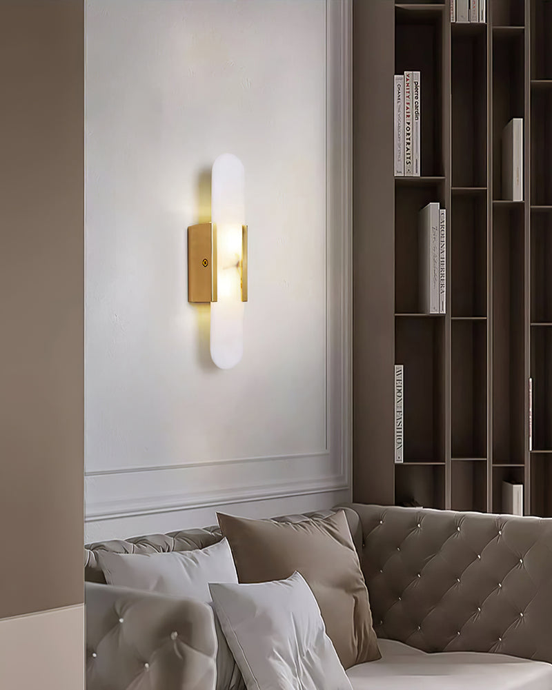 Applique Murale Élégante en Albâtre Allongée – Éclairage Chic Moderne