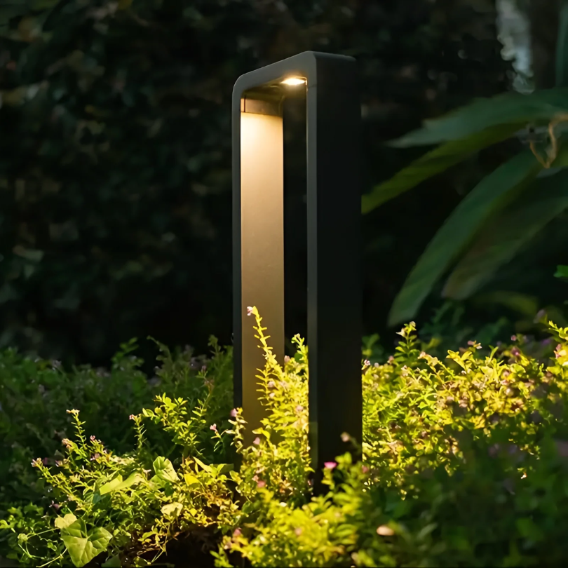 Éclairage de Jardin LED Moderne - LumaGarde