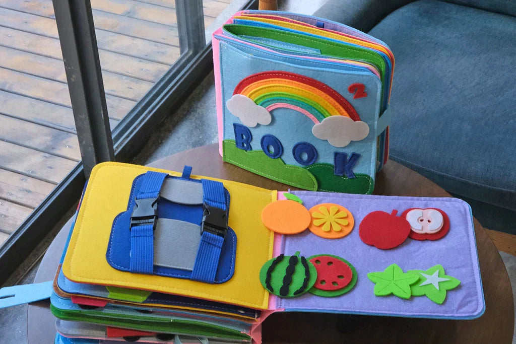 Livre d'Aventures Montessori - Histoires en Feutre