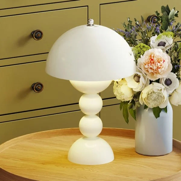 Lampe de table scandinave avec LED rechargeable et colorée pour le salon et la chambre