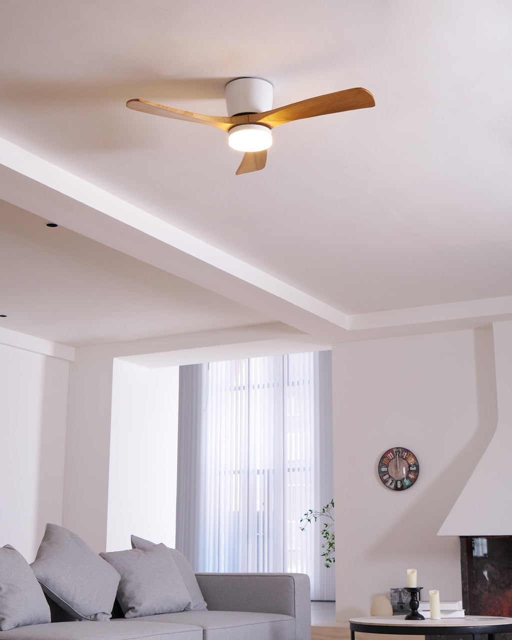 Ventilateur de plafond en bois nordique avec lumière LED télécommandée