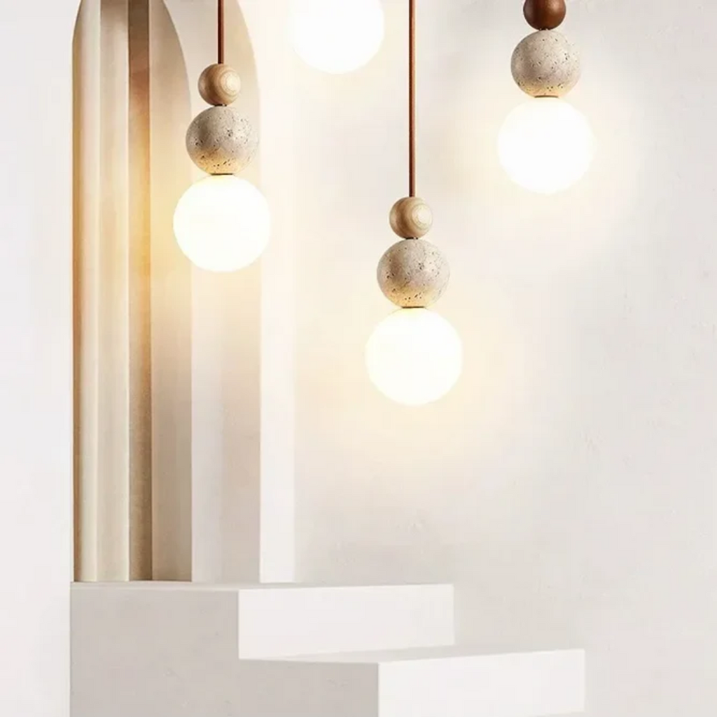 Lampe suspendue moderne en travertin et acajou - NaturaLuxe