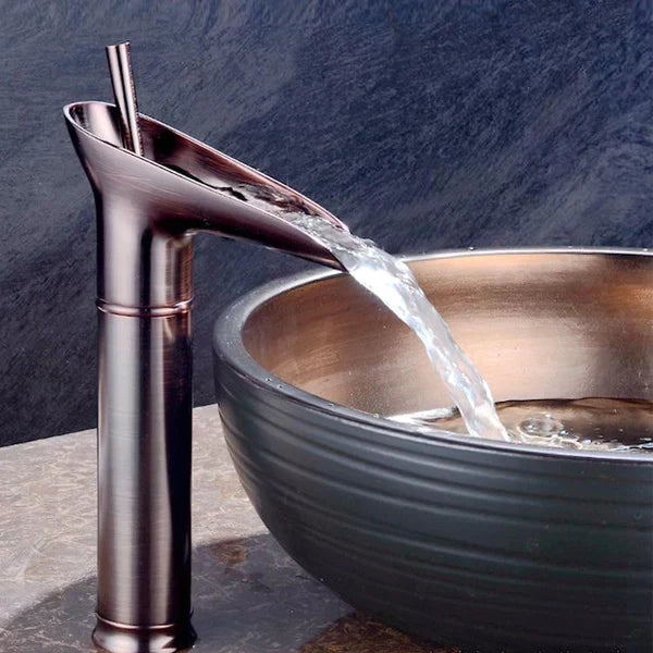 Robinet de Lavabo de Luxe - CascadeFlow