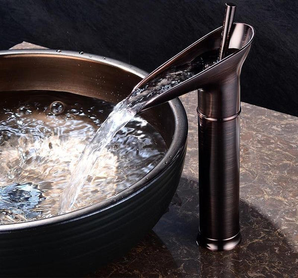 Robinet de Lavabo de Luxe - CascadeFlow