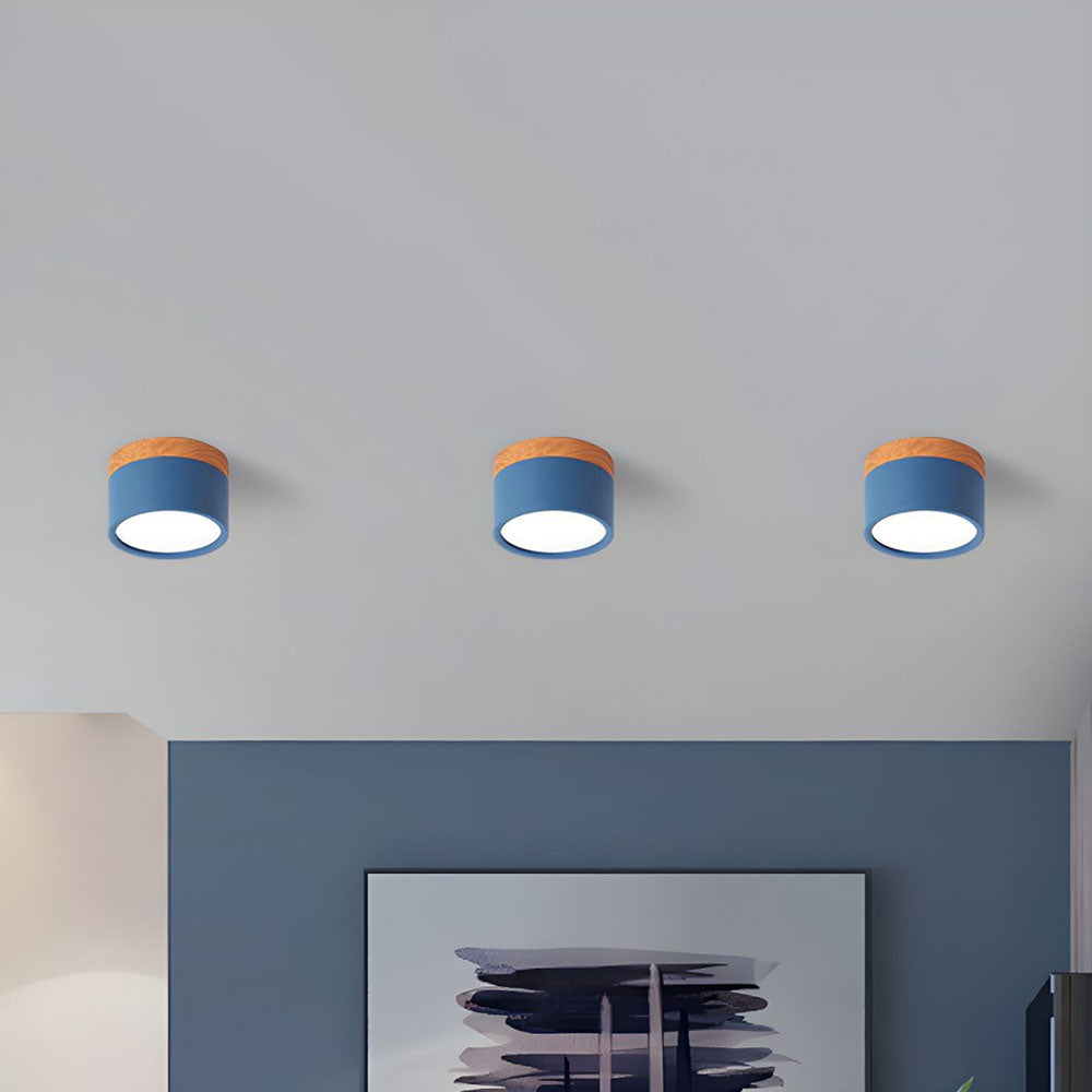 Lampe de plafond moderne avec accent en bois