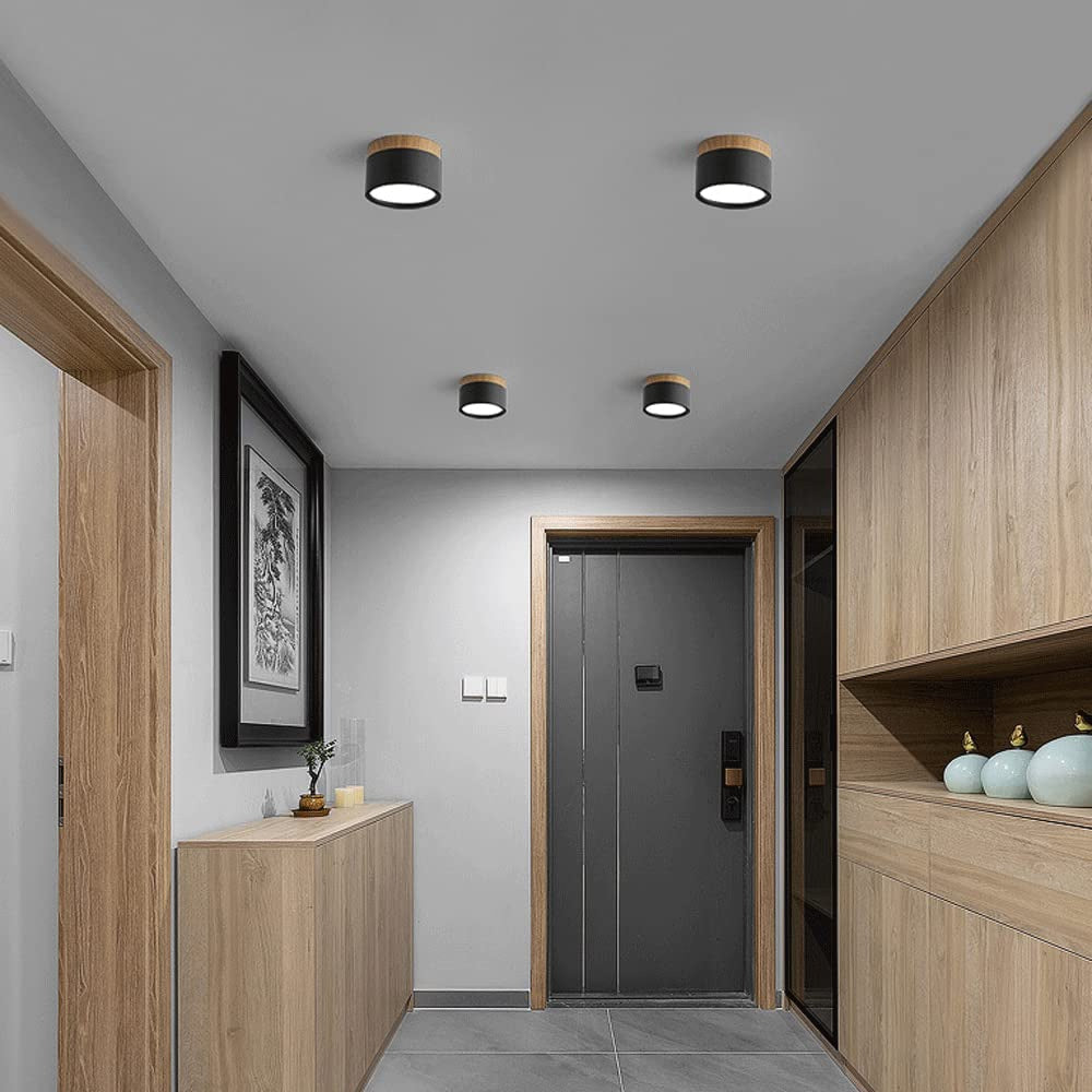 Lampe de plafond moderne avec accent en bois