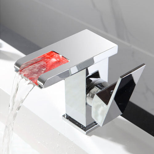 Point fort moderne pour salle de bain – Robinet LED avec éclairage coloré