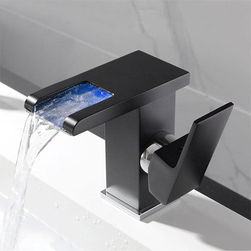 Point fort moderne pour salle de bain – Robinet LED avec éclairage coloré