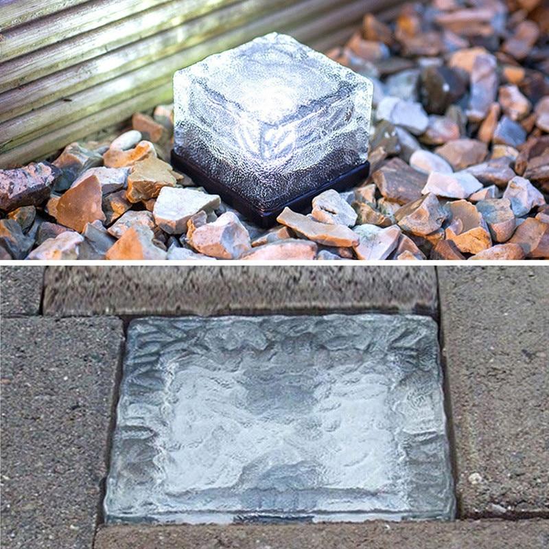 Lampe de jardin LED solaire avec effet de vague d'eau