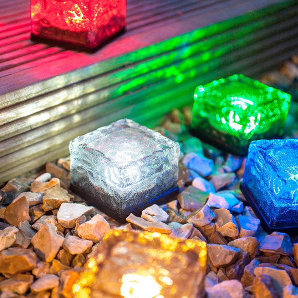 Lampe de jardin LED solaire avec effet de vague d'eau