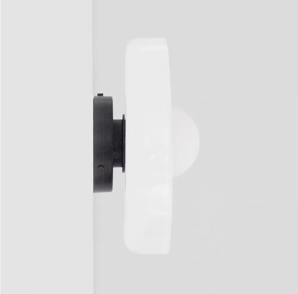 Design Intemporel pour l'Entrée et le Balcon